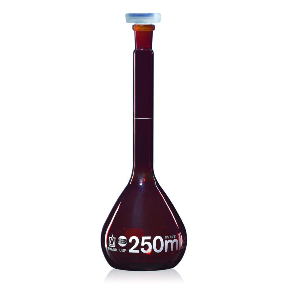 BRAND Volumetric Flask USP BLAUBRAND Class A DE-M Amber 20ml NS 10/19 Boro 3.3 with PP Stopper – USP Individual Certificate

